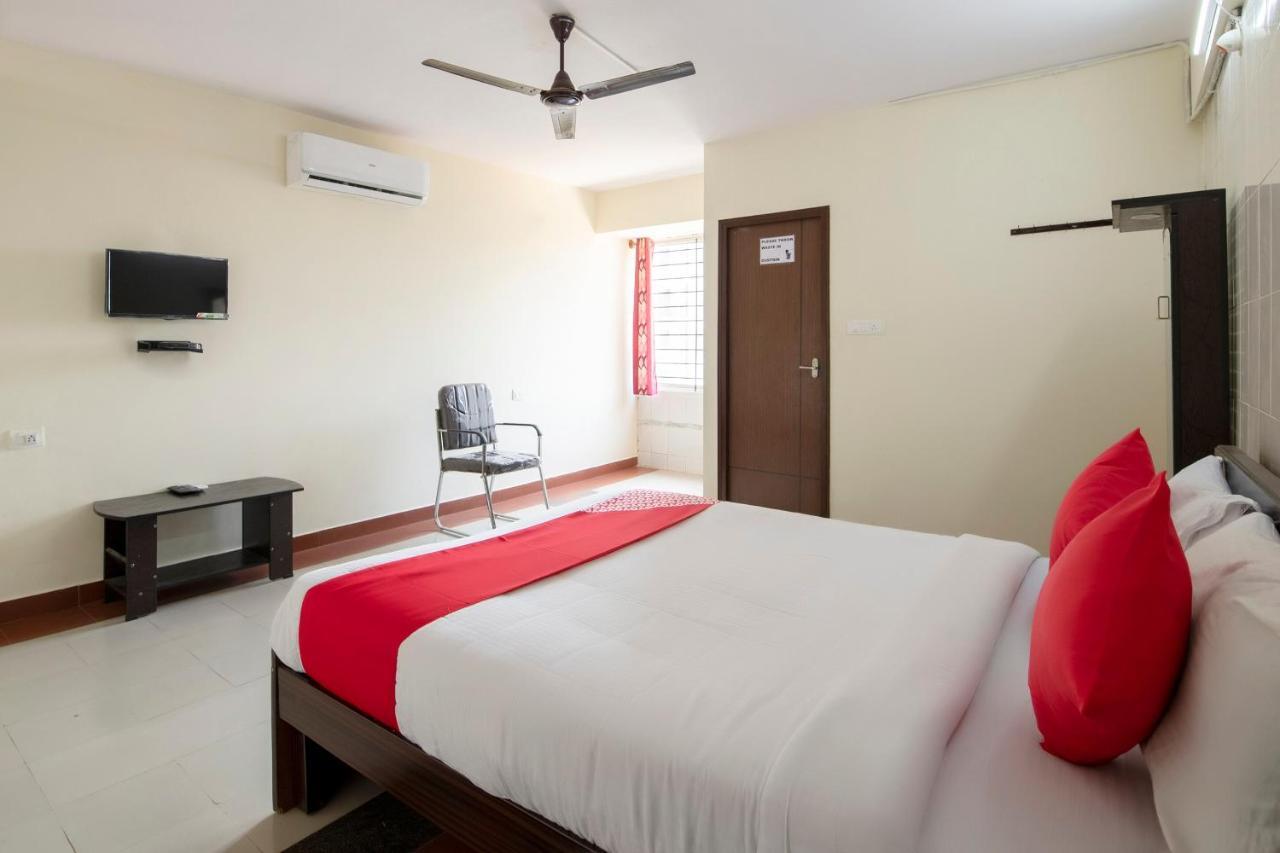 Oyo 49073 Whitefield Comforts Bangalore Exterior foto
