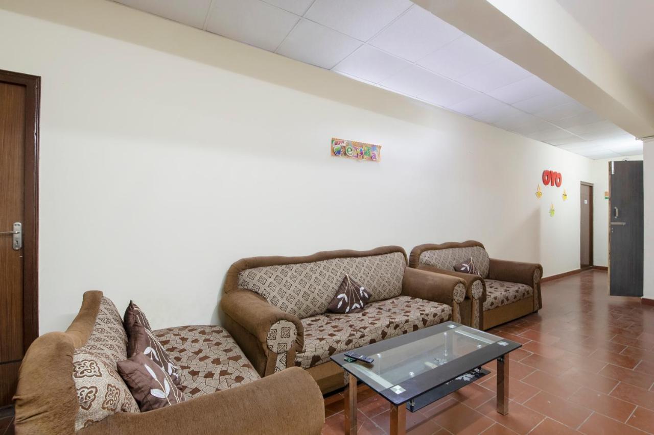 Oyo 49073 Whitefield Comforts Bangalore Exterior foto