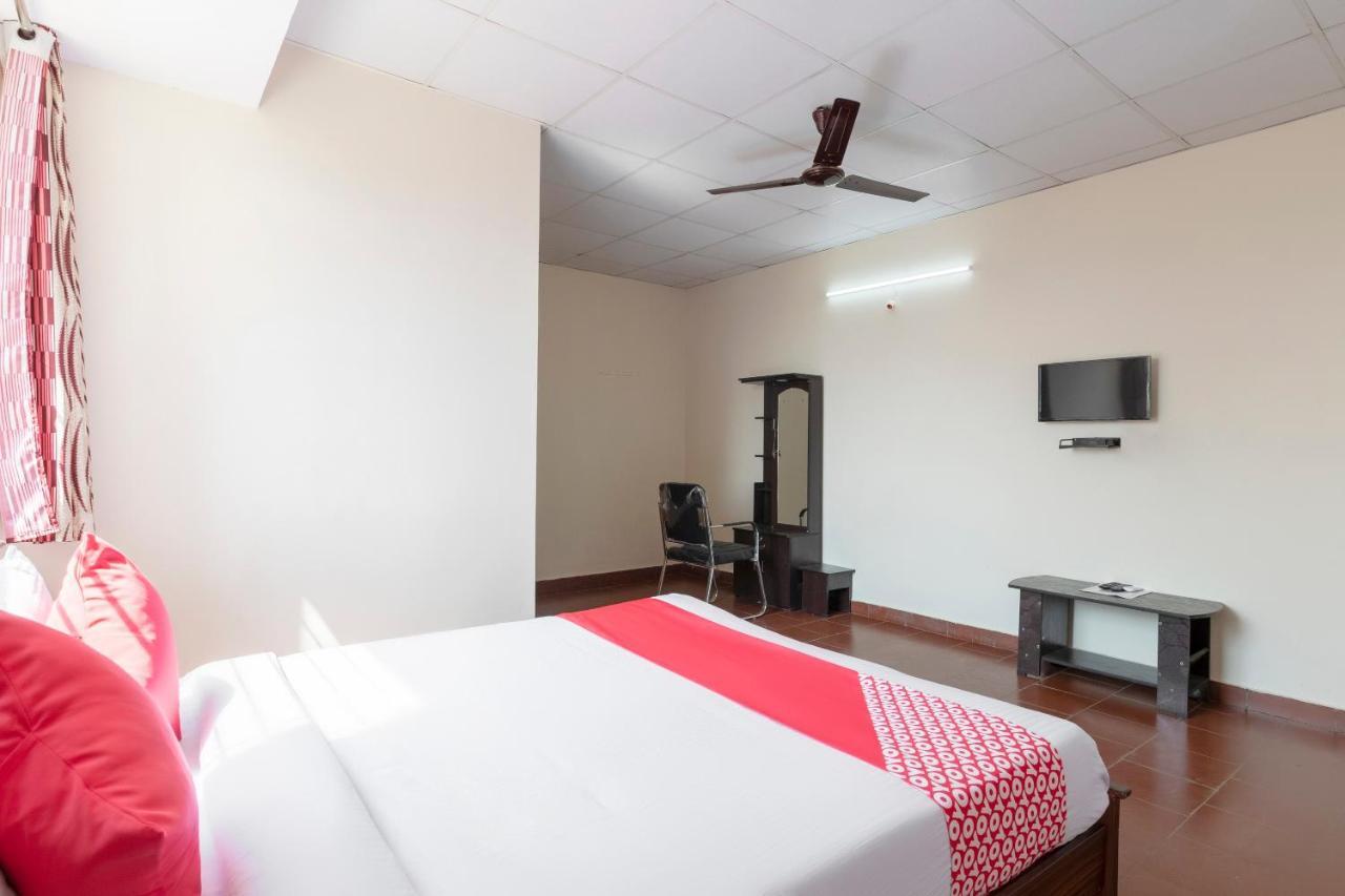 Oyo 49073 Whitefield Comforts Bangalore Exterior foto