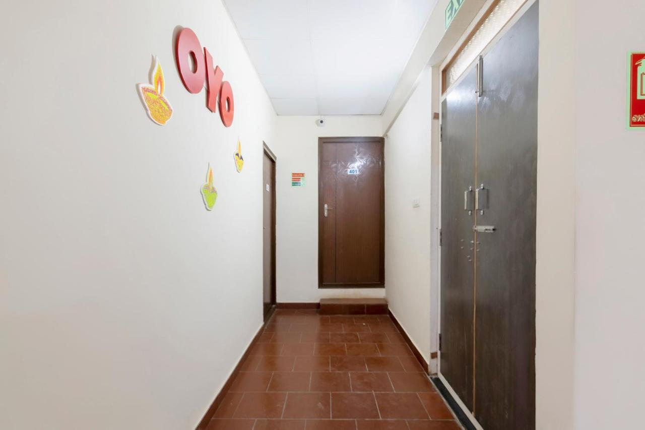 Oyo 49073 Whitefield Comforts Bangalore Exterior foto